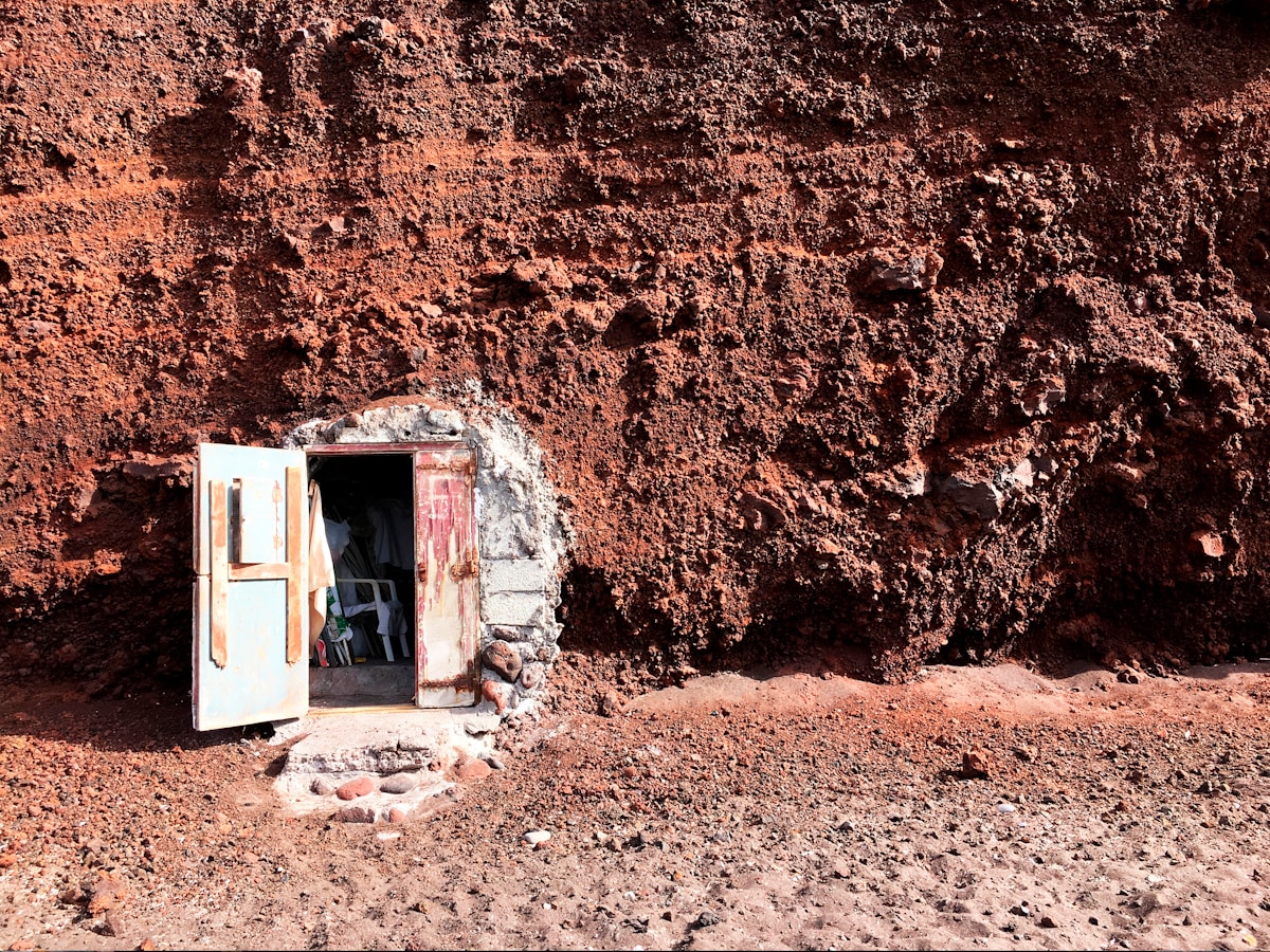 Scientists Solve 200-Year Mineral Mystery, Opening Doors to Advanced Materials