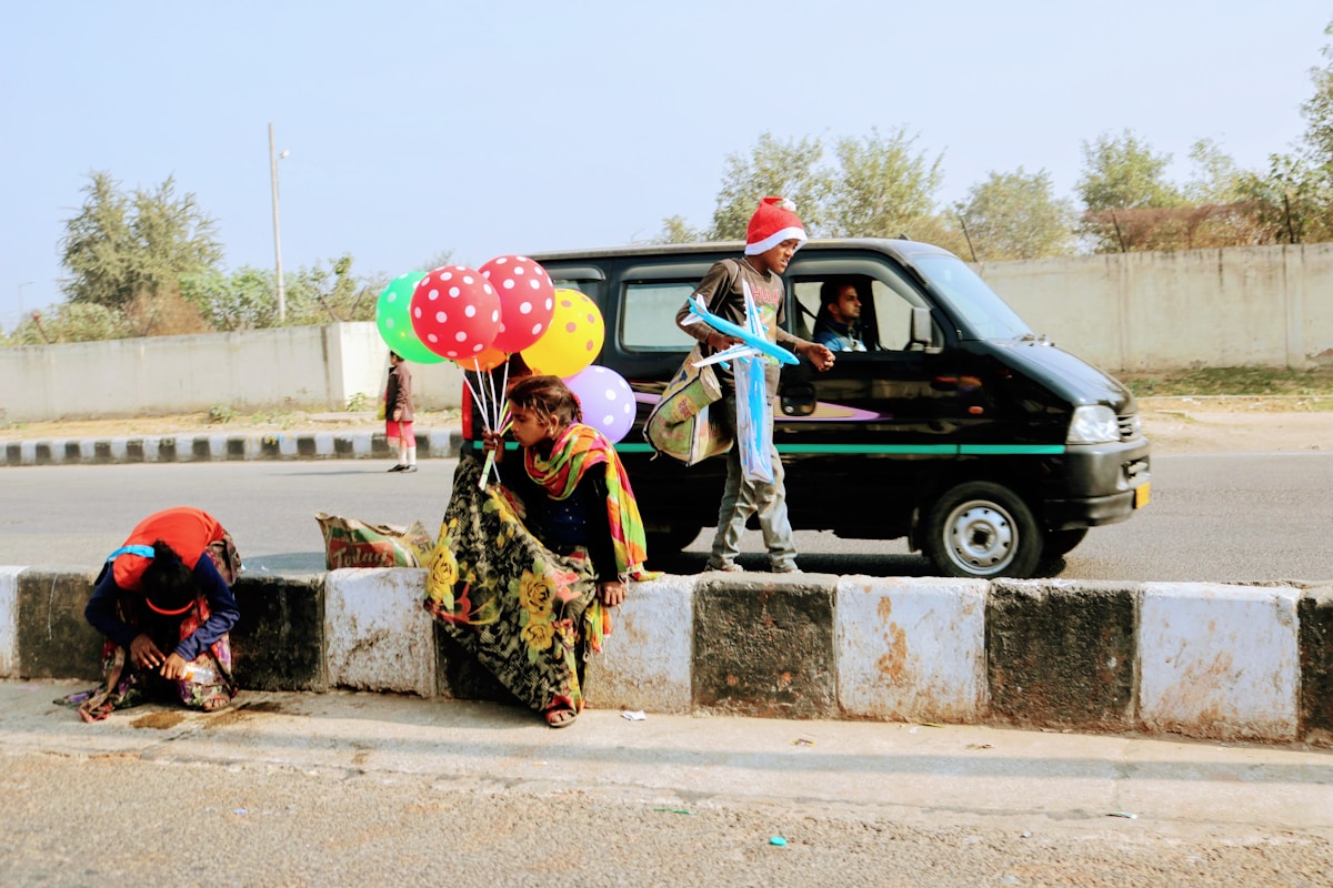 India Launches Program to Reward Everyday Heroes Who Help Road Accident Victims