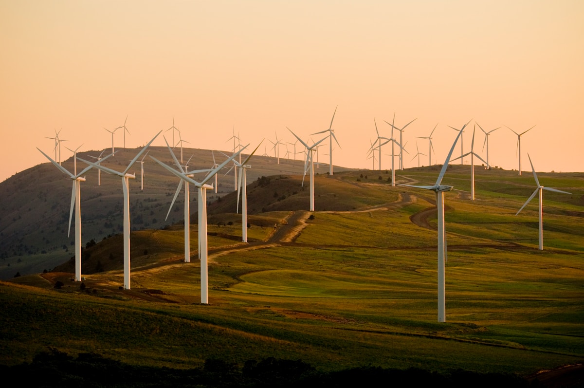 Historic Wind Energy Project Powers Up in the US West, Outproducing the Hoover Dam