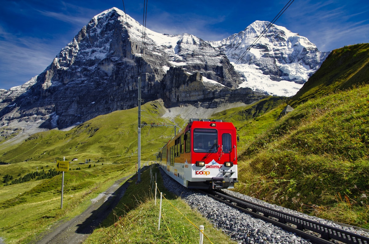 Swiss Innovation Turns Active Railway Tracks Into Clean Energy Generators