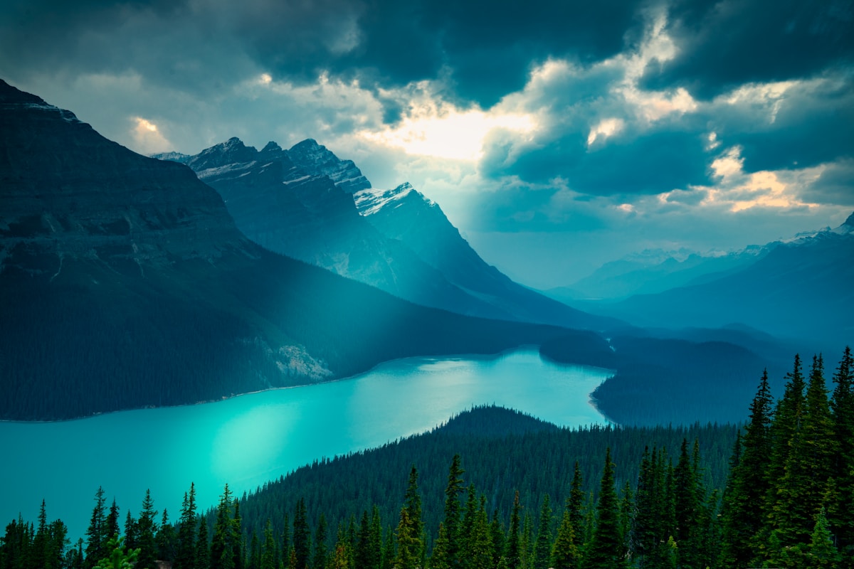 Canada Discovers Vast Reserves of Naturally Occurring 'White' Hydrogen Beneath Existing Mines