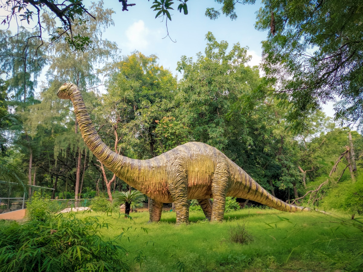 Fascinating digital study reveals how young, giant sauropods could stand tall on their hind legs