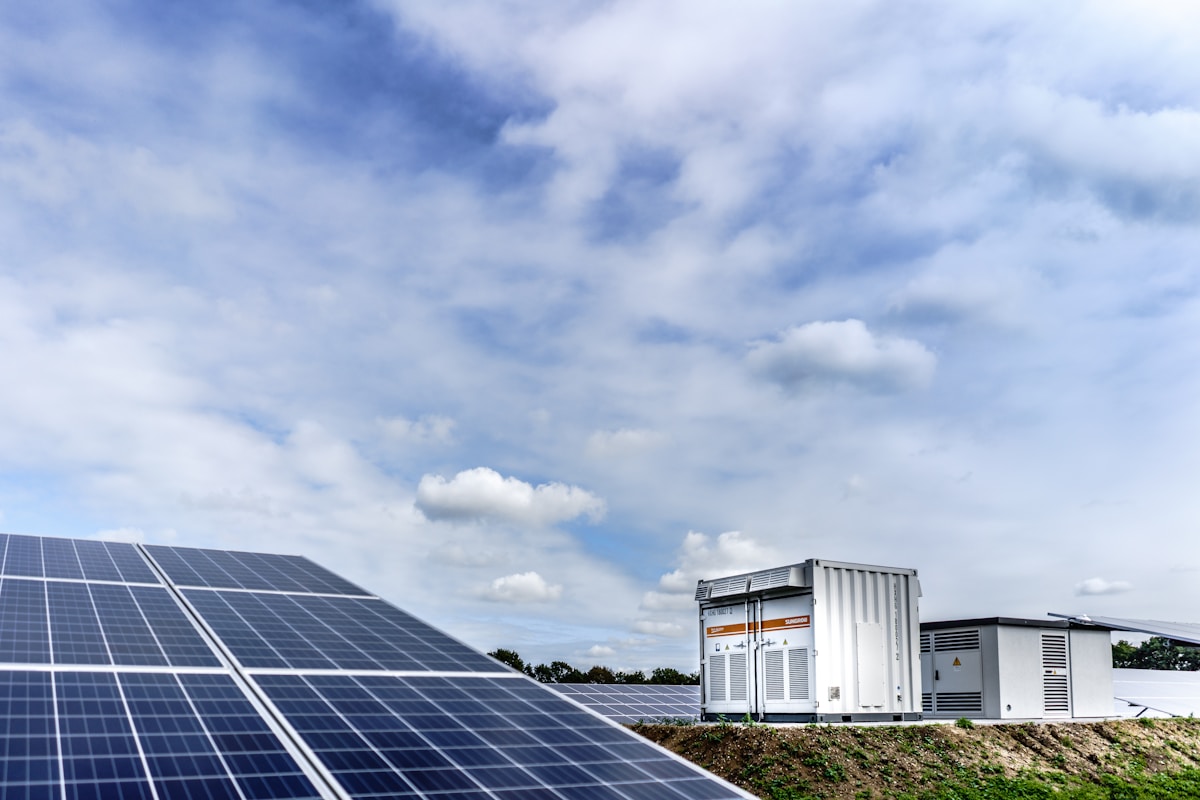 Beyond Batteries: The Innovative Storage Solutions Securing Our Clean Energy Future