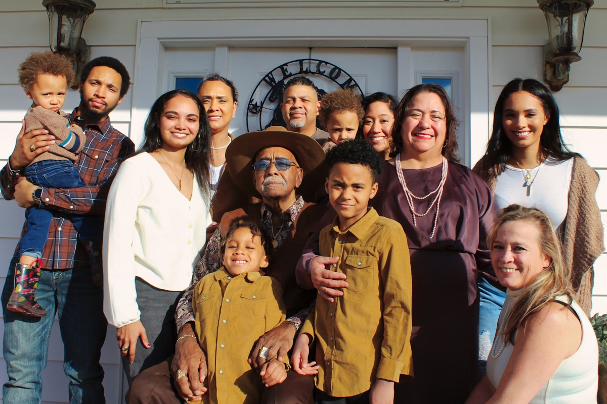 Intergenerational Homesharing Program Connects College Students with Seniors for Affordable Living