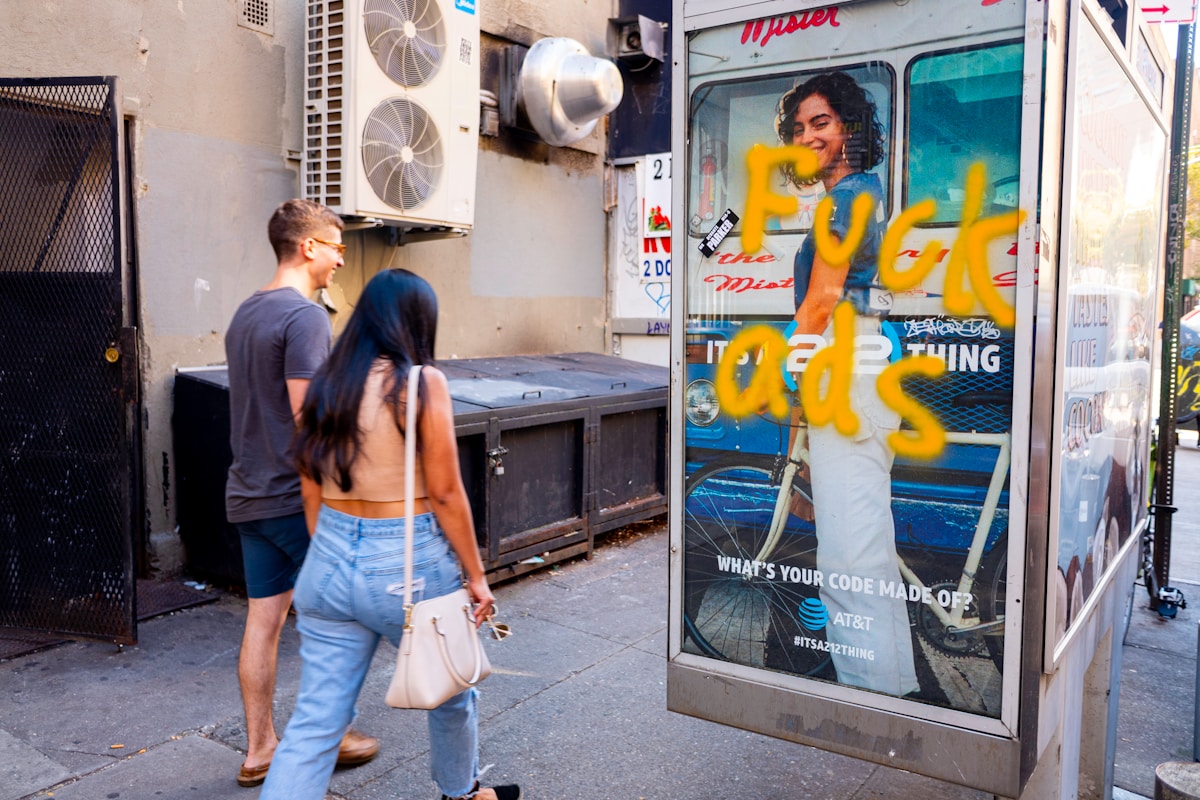New York Gas Station Spreads Joy by Offering Discounts in Exchange for Dance Moves