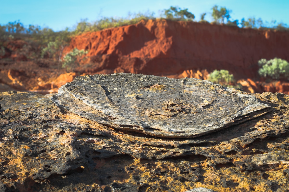 Naturally occurring hydrogen discovered in Western Australia's iron-rich rocks could unlock a vast new source of clean energy