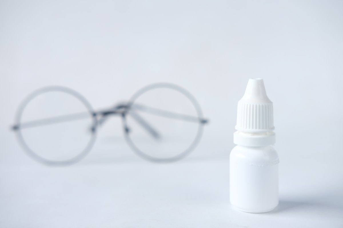 Innovative Eye Drops Use Light-Activated Compounds to Restore Vision Without Surgery