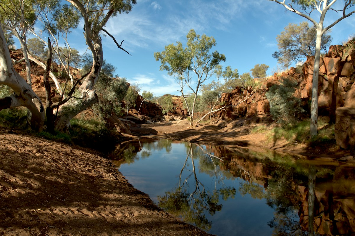 Ancient Australian rocks reveal Earth's water cycle began billions of years earlier than once thought