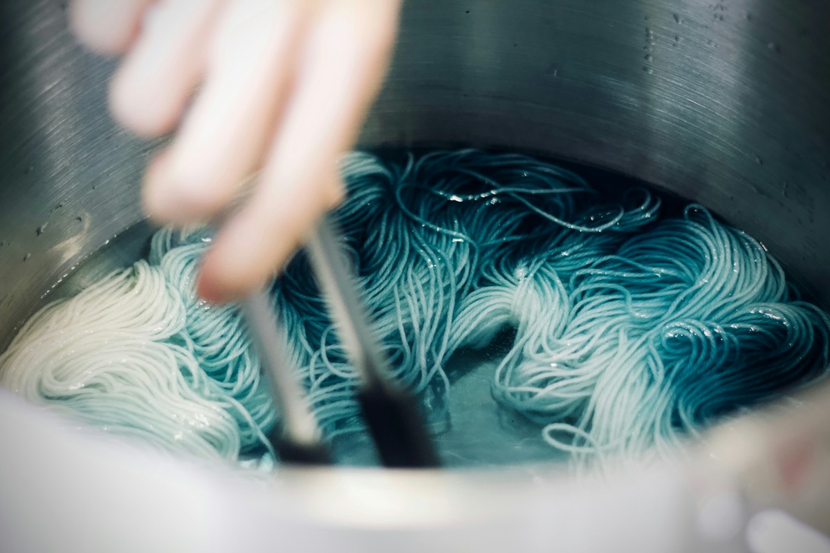 Innovative French Startup Uses Magnetism to Create Eco-Friendly, Low-Energy Textile Dyes