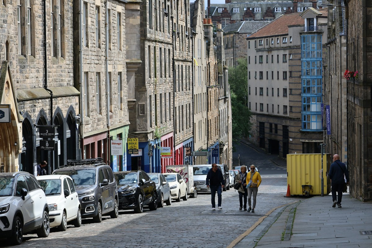 Pedal Power: Bikes Outnumber Cars on Key Edinburgh Commute for First Time