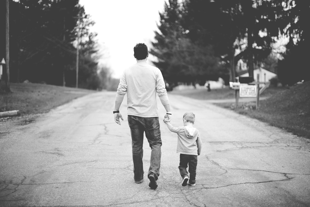 Extended Paternity Leave Fosters Stronger Father-Child Bonds for Years to Come
