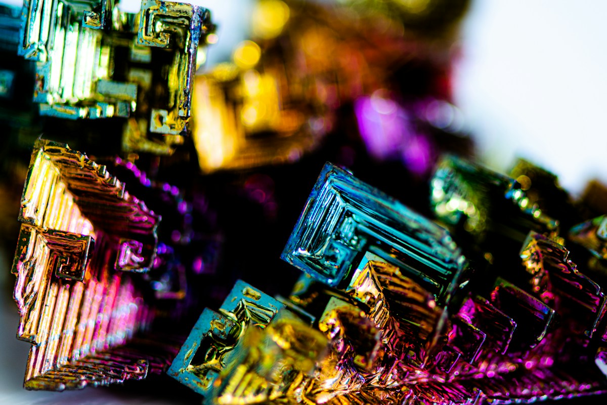 Hidden 'In-Between' Materials Discovered by Scientists Could Supercharge Clean Energy