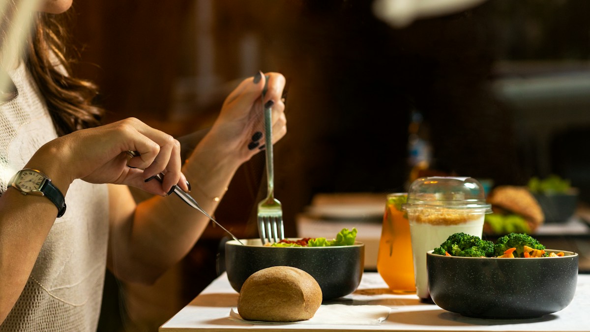 Sharing Meals May Boost Your Health: Study Finds Dining Together Improves Blood Sugar Control