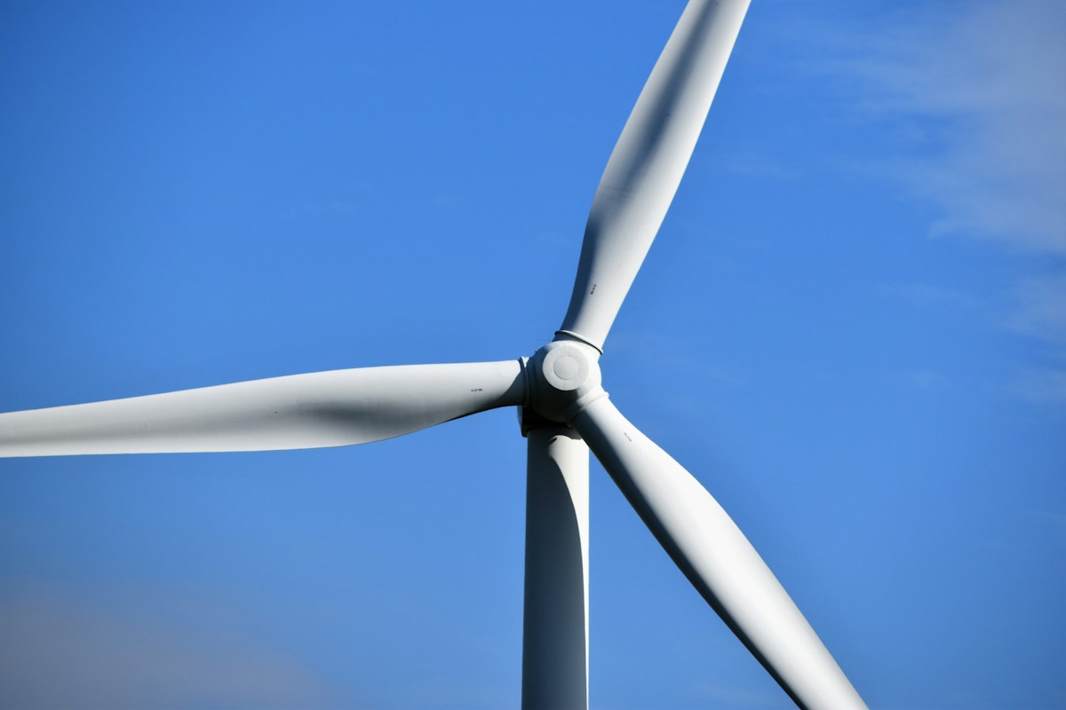 Germany Assembles World's Tallest Wind Turbine to Harness High-Altitude Energy