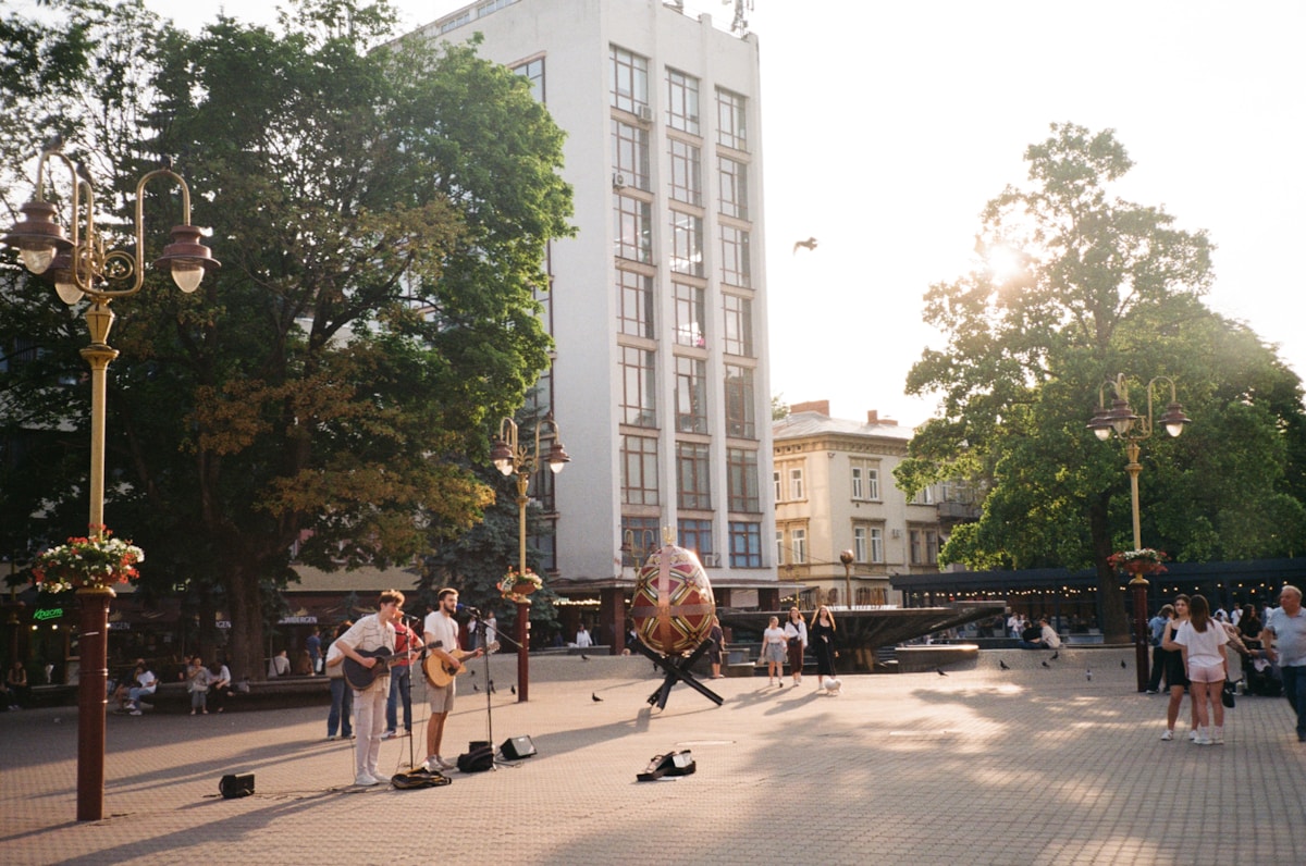 Giant Statue Built to Honor a Super-Smart Rat Who Saved Lives