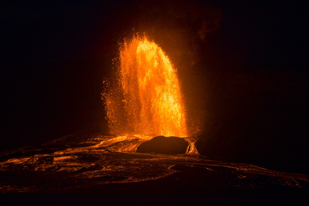 Hawaii's Kilauea Volcano Erupts with Spectacular Lava Fountains!