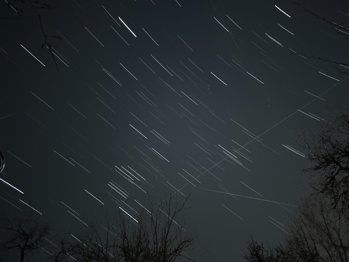 Huge Glowing Space Rock Lights Up the Night Sky!