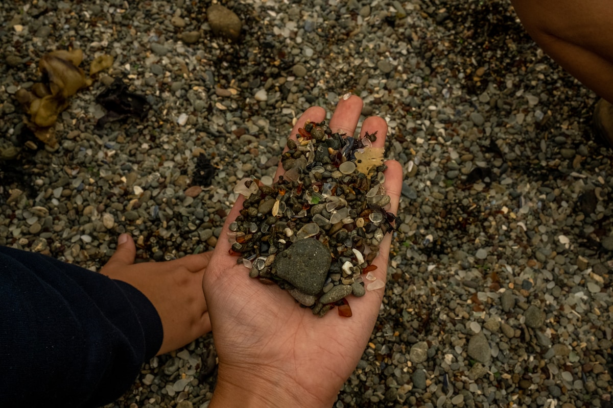 Dirt Creates Electricity! Scientists Discover Soil's Secret Power