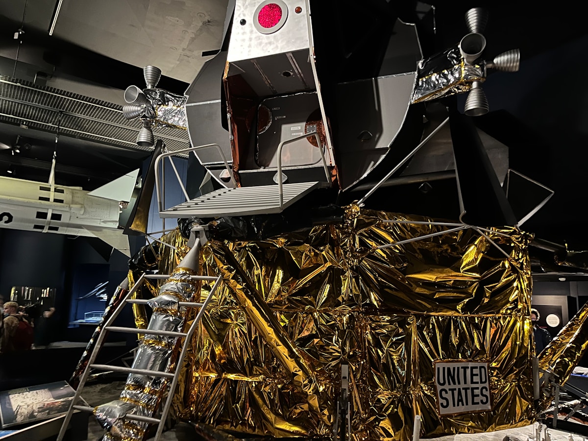 Moon Lander Passes Brutal Tests! Blue Origin Gets Ready for Lunar Mission