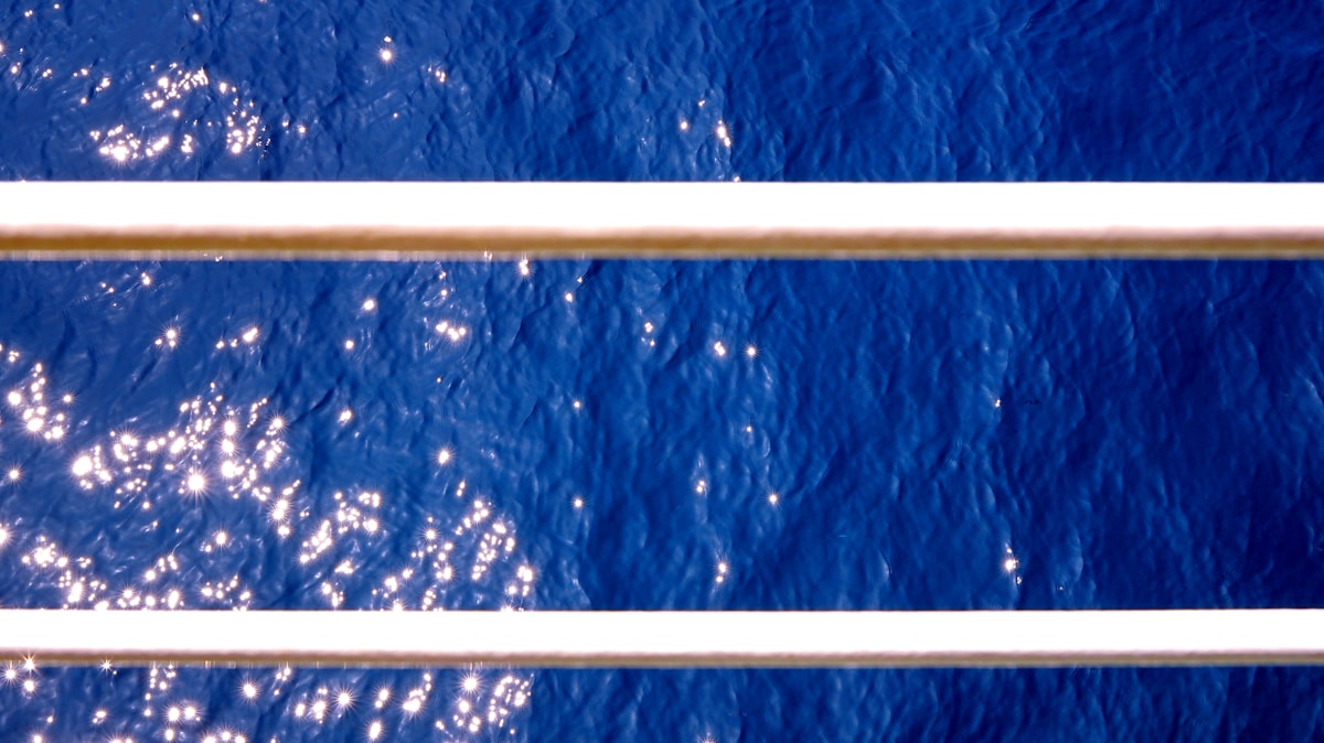 Sunlight Turns Ocean Water into Clean Drinking Water—No Toxic Waste!