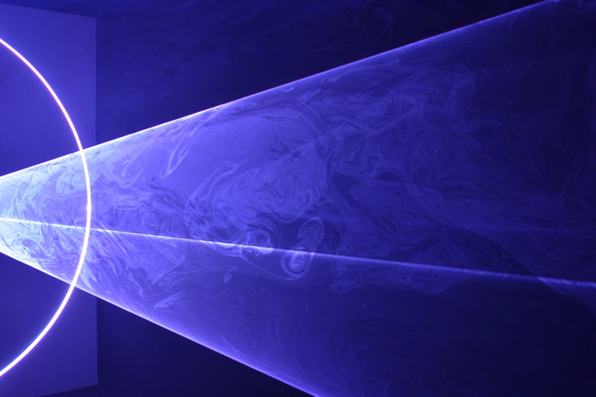 A Super-Cool New Camera Can See Invisible Flying Particles in 3D!