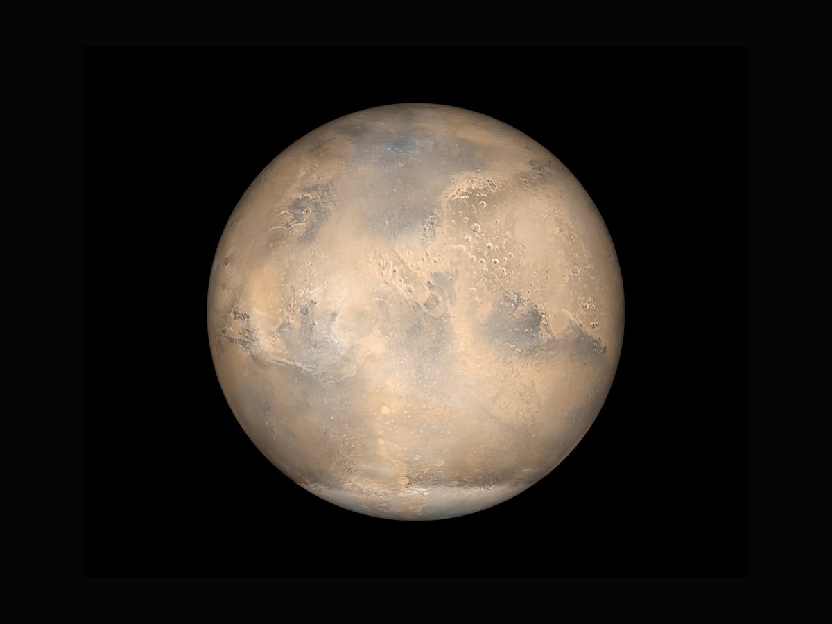 Giant Waves Are Blowing Mars' Atmosphere Right into Space!