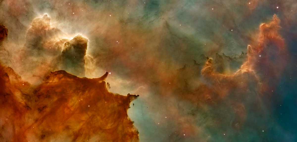 A Giant Cosmic Lion Has Been Spotted Roaring in Deep Space!