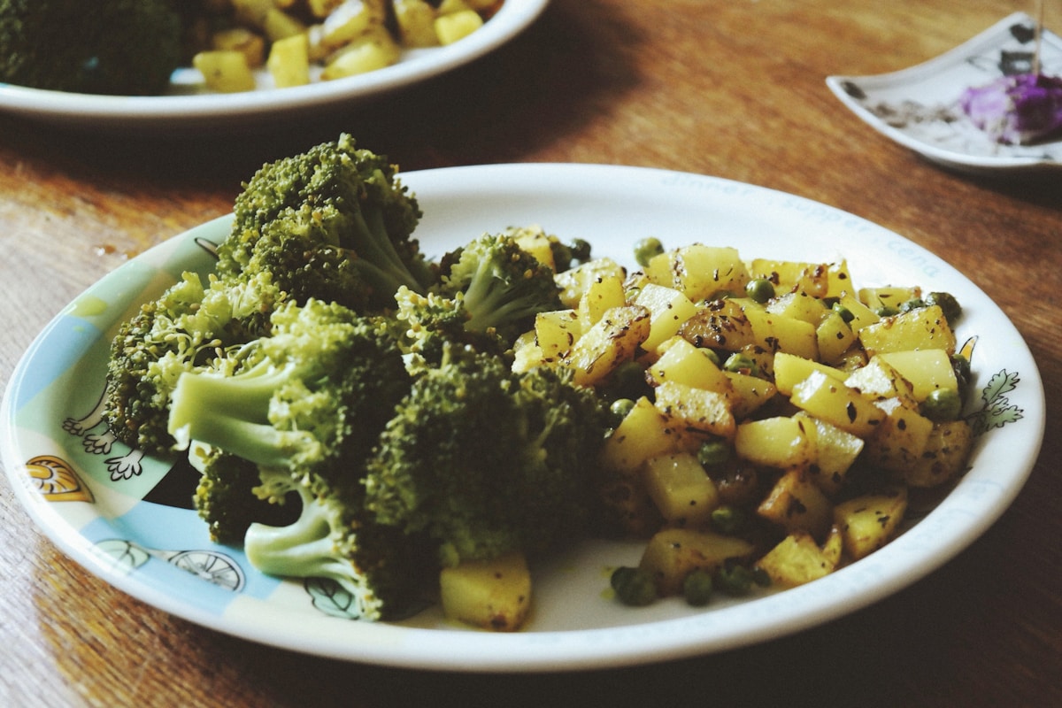 Your Tummy Bugs Might Start Eating You If You Do Not Feed Them Fiber!