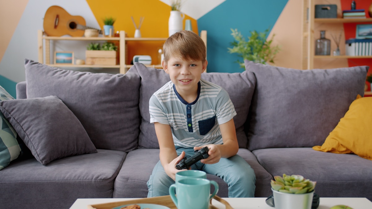 Playing on Screens Can Actually Boost Your Brain Power!