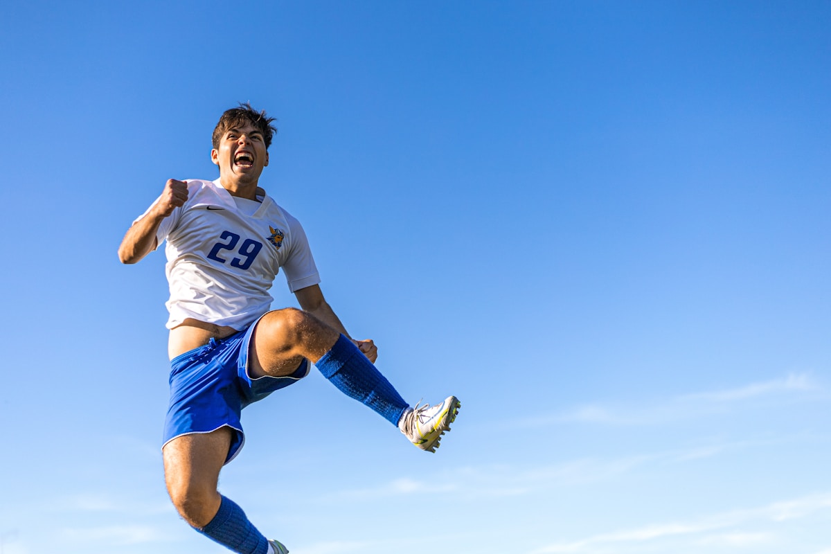Superstar Enzo Fernandez Makes Huge Move to Manchester City!
