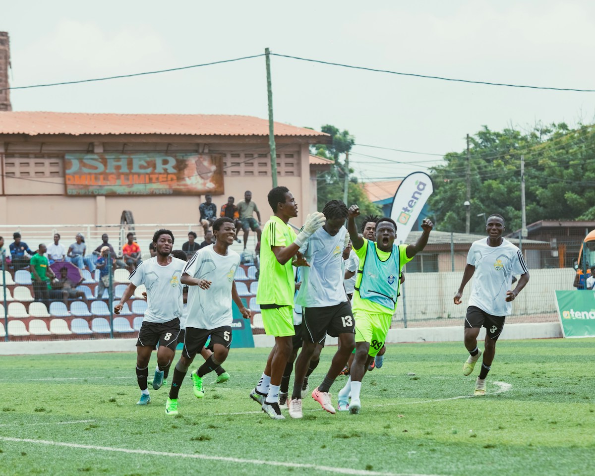 Football Legends and Rising Stars Battle for the Ultimate Best Player Trophy!