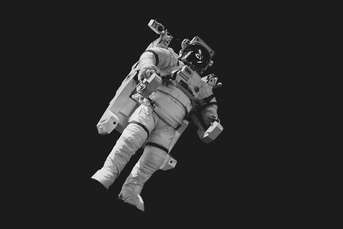 Two Record-Breaking Moon Astronauts Get Exciting New Jobs at NASA!