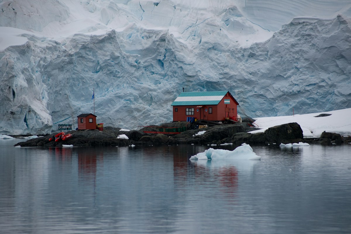 A Team of Everyday Heroes Is Sailing to Antarctica to Save a Frozen Base!